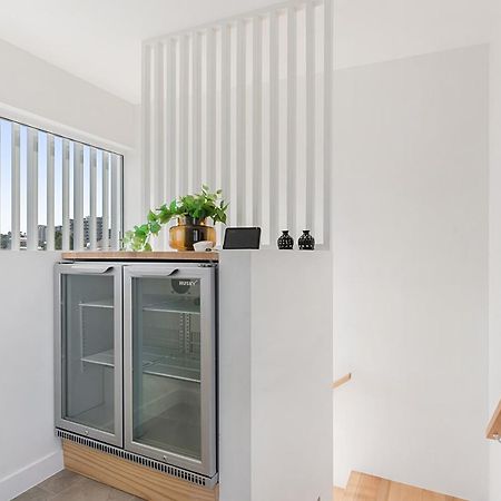 Luxury 5-Floor Unit With Ocean Views Near Beach Caloundra Zewnętrze zdjęcie