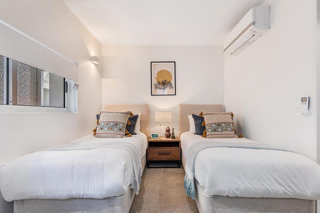Luxury 5-Floor Unit With Ocean Views Near Beach Caloundra Zewnętrze zdjęcie