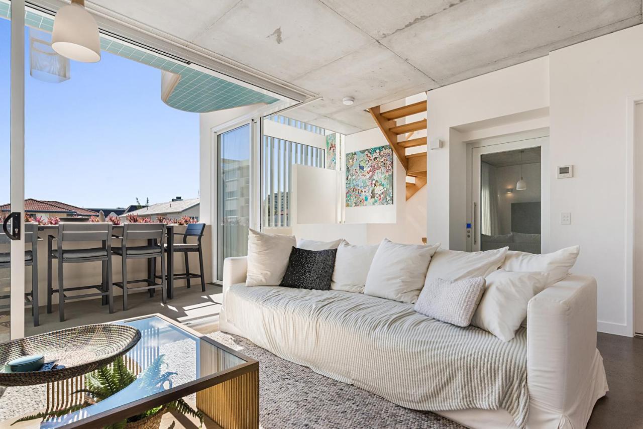 Luxury 5-Floor Unit With Ocean Views Near Beach Caloundra Zewnętrze zdjęcie