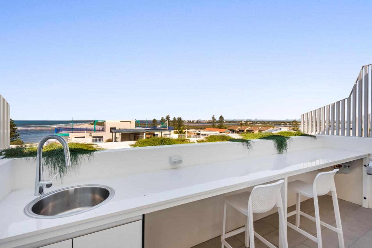 Luxury 5-Floor Unit With Ocean Views Near Beach Caloundra Zewnętrze zdjęcie