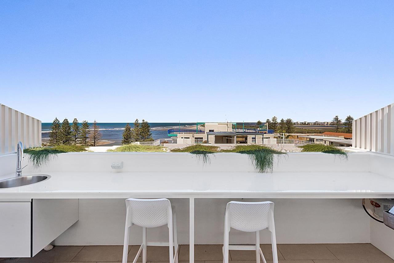 Luxury 5-Floor Unit With Ocean Views Near Beach Caloundra Zewnętrze zdjęcie